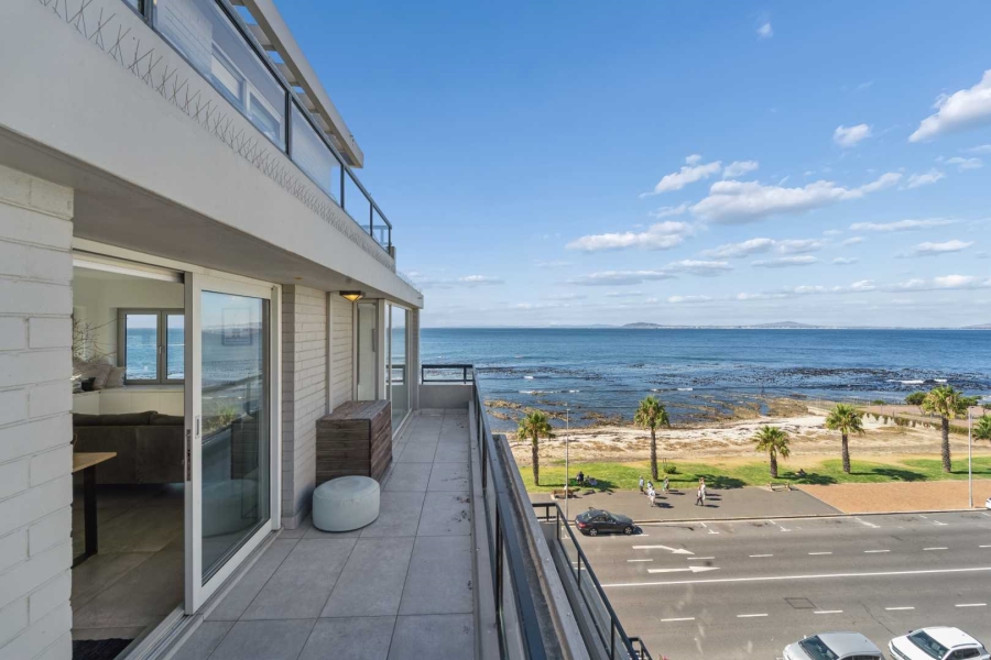 2 Bedroom Property for Sale in Mouille Point Western Cape